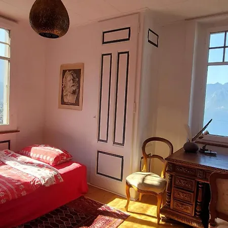 Daire Panoramic View, Swiss Authenticity 1-9 Guests Montrö