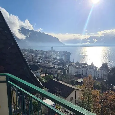 Panoramic View, Swiss Authenticity 1-9 Guests شقة مونترو
